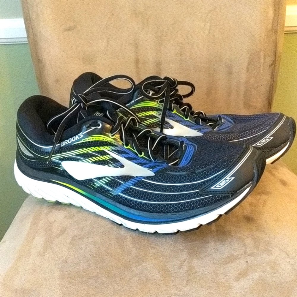 Brooks Glycerin 15 athletic shoe